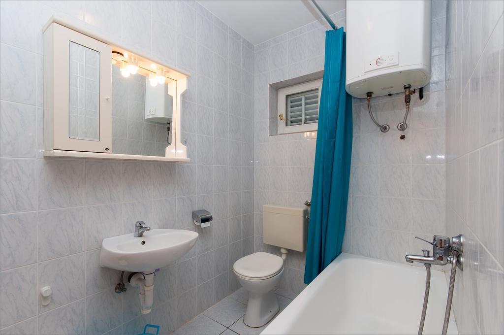 Maslinov Hlad Apartment Barbat na Rabu Room photo